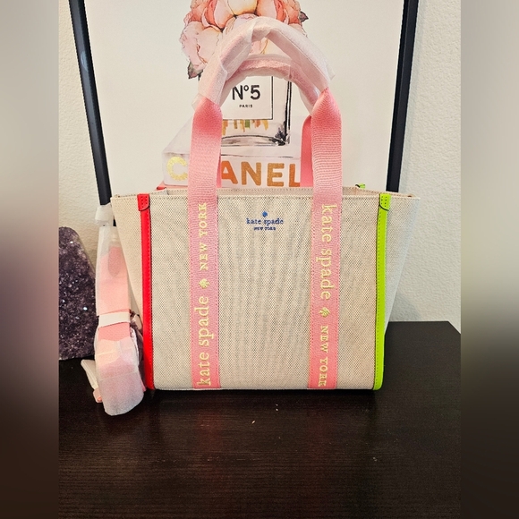 Kate Spade Kip Canvas Small Tote. - Picture 1 of 7